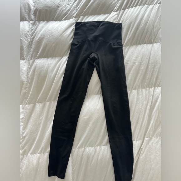 Spanx Booty Boost Active Leggings size S - Picture 6 of 9